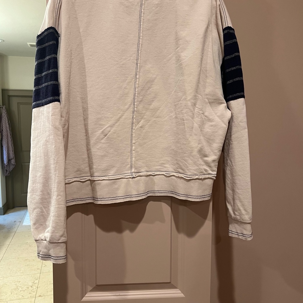 Pilcro Star Patch Oversized Sweatshirt - Picture 4 of 5